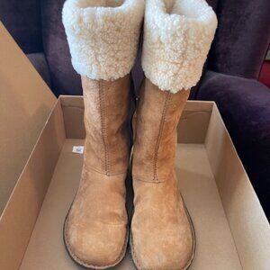 UGG Karyn Brown Leather Sheepskin Cuff Winter Boots 9, Style 1005449